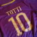 Totti La maglia numero 10 TuttoASRoma.it TOTTI Entrerà al 10' del secondo tempo Tutte le News AS Roma FC Notizie Calendario Partite Calciomercato Info Biglietti Store