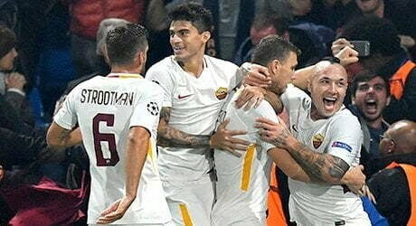 L'esultanza dopo il gol di Dzeko in Chelsea-Roma