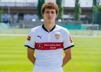 STUTTGART, GERMANY - JULY 21:  Benjamin Pavard of VfB Stuttgart poses during the VfB Stuttgart team presentation at training ground on July 21, 2017 in Stuttgart, Germany.  (Photo by Thomas Niedermueller/Bongarts/Getty Images)