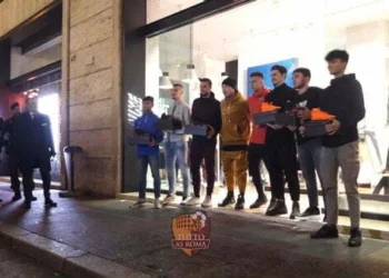 Nike Store con la vecchia Roma, Nainggolan ed El Shaarawy