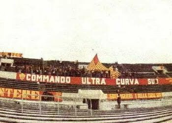 Commando Ultra Curva Sud Striscione TuttoASRoma.it AS ROMA Celebra il 42° compleanno del CUCS (SOCIAL) Tutte le News AS Roma FC Notizie Calendario Partite Calciomercato Info Biglietti Store