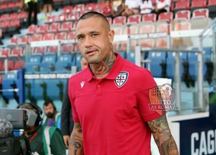 Radja Nainggolan con la maglia del Cagliari - Photo by Getty Images