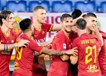 Gianluca Mancini esulta con i compagni al gol con il Brescia - Photo by Getty Images