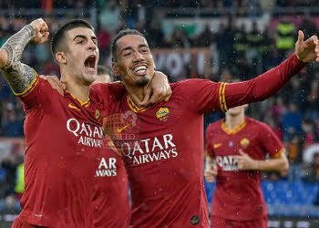 Chris Smalòling e Gianluca Mancini esultano al gol in Roma-Brescia - Photo by Getty Images