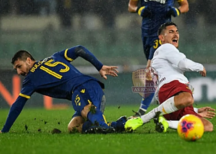 Lorenzo Pellegrini in azione durante Verona-Roma - Photo by Getty Images