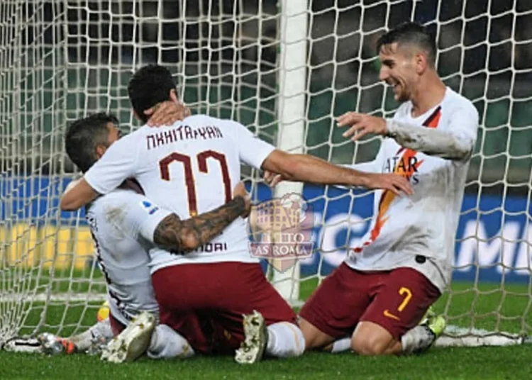 Lorenzo Pellegrini esulta al gol di Mkhitaryan contro il Verona - Photo by Getty Images