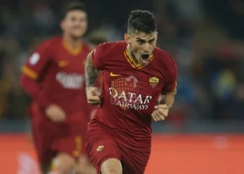 Diego Perotti esulta al gol con i compagni in Roma-Spal - Photo by Getty Images