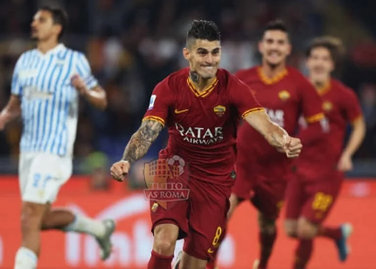 Diego Perotti esulta al gol con i compagni in Roma-Spal - Photo by Getty Images