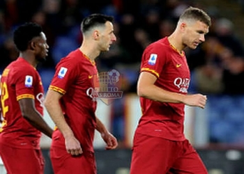 Edin Dzeko esce deluso alla fine della partita contro il Torino - Photo by Getty Images