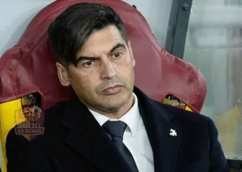 Paulo Fonseca in panchina durante Roma-Gent - Photo by Getty Images