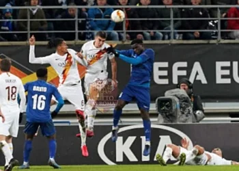 Chris Smalling in azione durante Gent-Roma - Photo by Getty Images