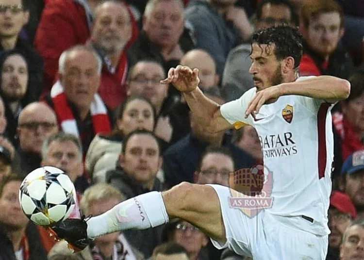 Alessandro Florenzi viene contrastato da James Milner in Liverpoll-Roma del 24 aprile del 2018 - Photo by Getty Images