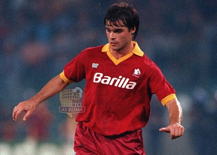 Thomas Berthold in un'azione nella finale di Coppa UEFA contro l'Inter il 22 maggio 1991 - Photo by Getty Images