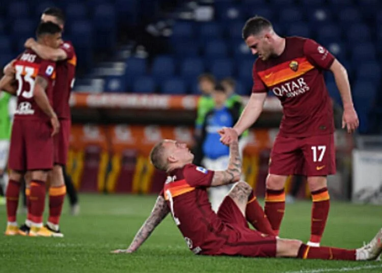 Jordan Veretout e Rick Karsdorp - Photo by Getty Images