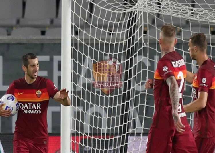 Henrich Mkhitaryan, Edin Dzeko e Rick Karsdorp - Photo by Getty Images