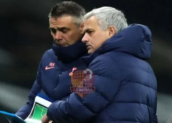 Nuno Santos e Josè Mourinho - Photo by Getty Images