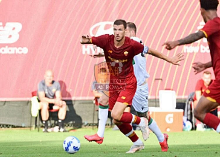 Edin Dzeko - Photo by Getty Images