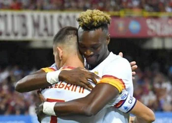 Pellegrini e Abraham Esultano gol Salernitana-Roma 29082021