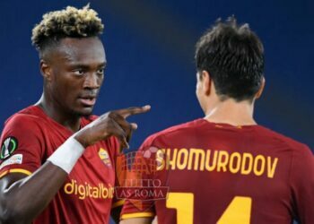 Tammy Abraham e Eldor Shomurodov - Photo by Getty Images