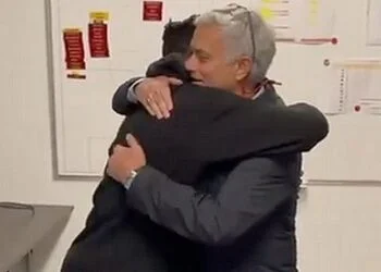 Afena-Gyan e Mourinho