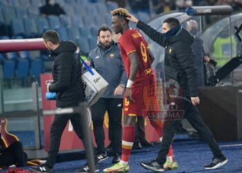 | Tutto ASRoma .it / Dirette Conferenze Post partita Giornale Radio News | Forza AS Roma Calcio news e voce romanista giallorossa