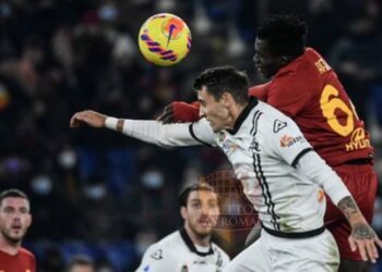 | Tutto ASRoma .it / Dirette Conferenze Post partita Giornale Radio News | Forza AS Roma Calcio news e voce romanista giallorossa