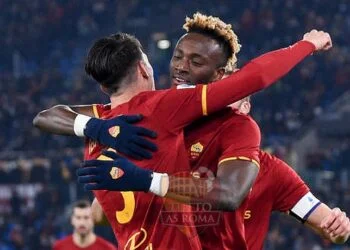 | Tutto ASRoma .it / Dirette Conferenze Post partita Giornale Radio News | Forza AS Roma Calcio news e voce romanista giallorossa