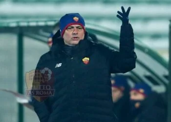 | Tutto ASRoma .it / Dirette Conferenze Post partita Giornale Radio News | Forza AS Roma Calcio news e voce romanista giallorossa