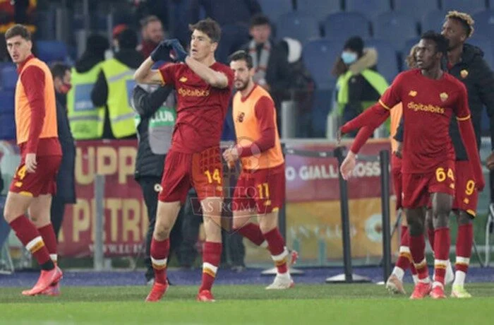 | Tutto ASRoma .it / Dirette Conferenze Post partita Giornale Radio News | Forza AS Roma Calcio news e voce romanista giallorossa