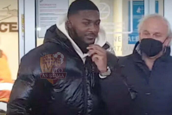 Maitland-Niles Arrivo Ciampino 5 07012022