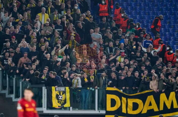 Tifosi Vitesse all'Olimpico