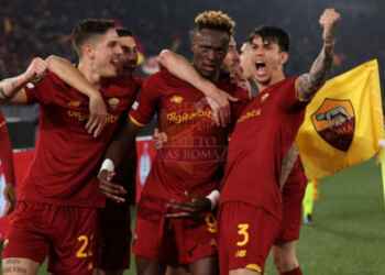 Abraham Esulta gol Roma-Leicester 2 05052022