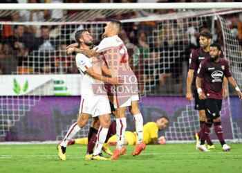 Cristante Esulta con Mancini gol Salernitana-Roma 14082022