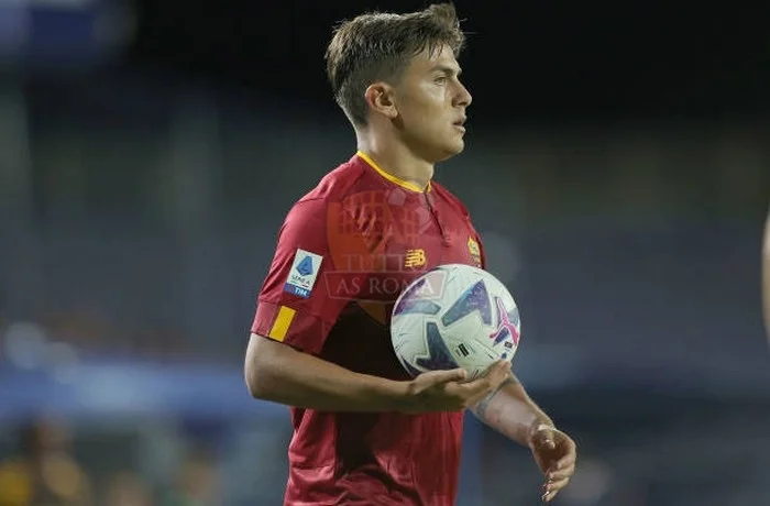 Dybala Azione con pallone in mano Empoli-Roma 2 12092022