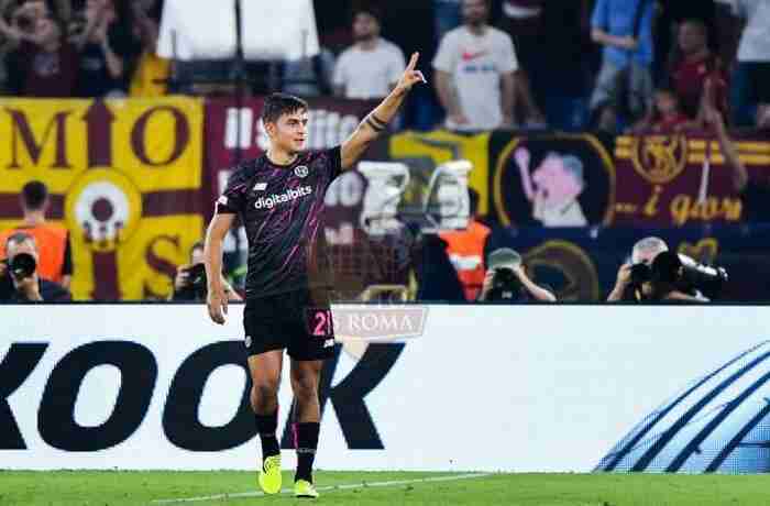 Dybala Esulta gol Roma-Helsinki 4 15092022