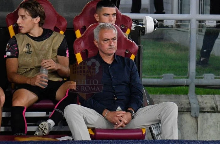 Mourinho Panchina Roma-Helsinki 15092022