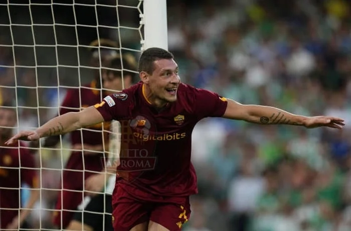 Belotti Esulta gol Real Betis-Roma 13102022