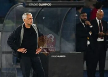 Mourinho Panchina Roma-Napoli 23102022