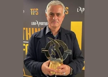 Mourinho Premio Carriera 19112022