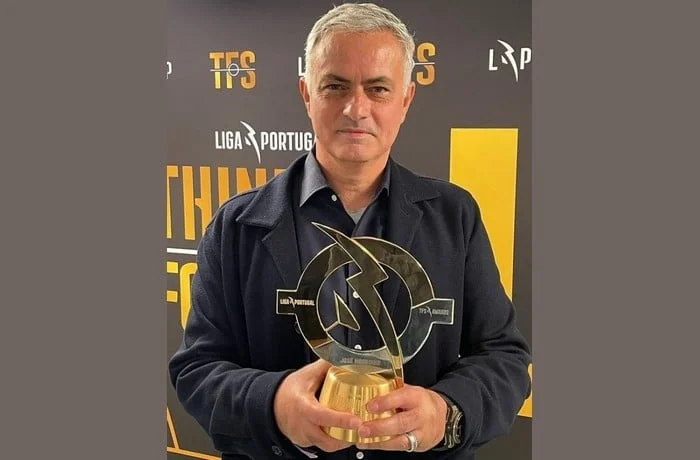 Mourinho Premio Carriera 19112022