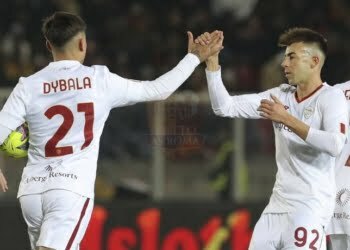 Dybala Esulta gol Con El Shaarawy Lecce-Roma 11022023