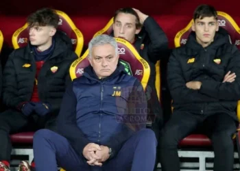 Mourinho Panchina 2 Roma-Cremonese 01022023