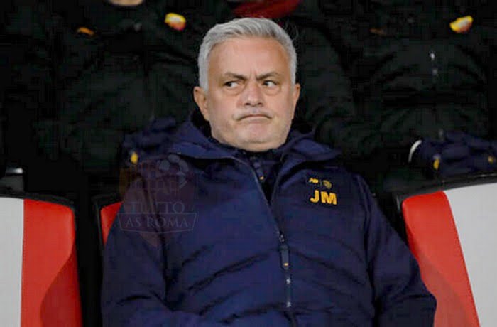 Mourinho Panchina 2 Cremonese-Roma 28032023