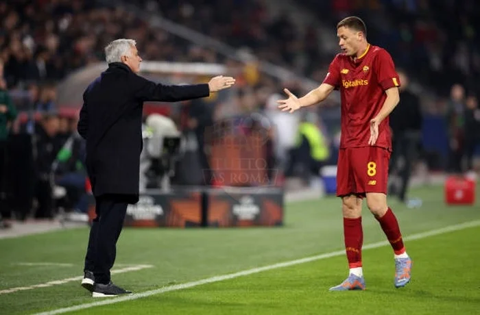 Mourinho e Matic Salisburgo-Roma 16022023