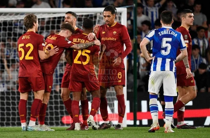 Spinazzola Festeggia qualificazione Real Sociedad-Roma 1603202