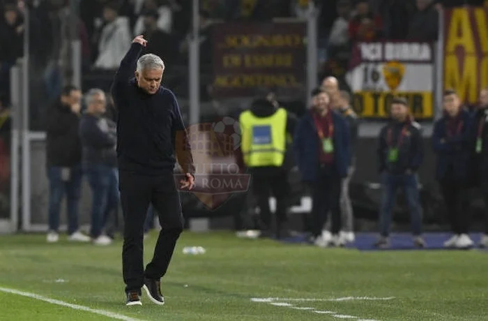 Mourinho Esulta Panchina Roma-Sampdoria 02042023