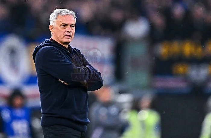 Mourinho Panchina Roma-Sampdoria 02042023