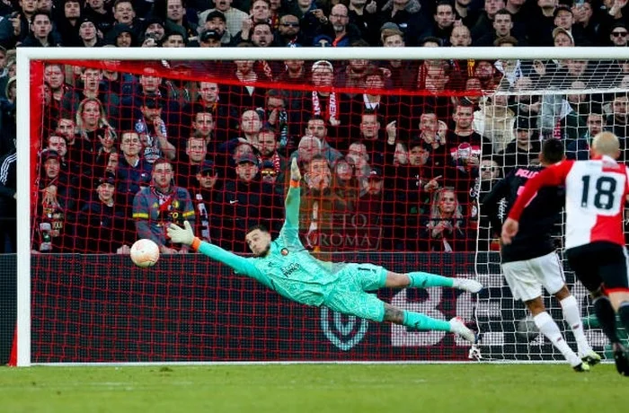 Pellegrini Rigore sbagliato Feyenoord-Roma 13042023