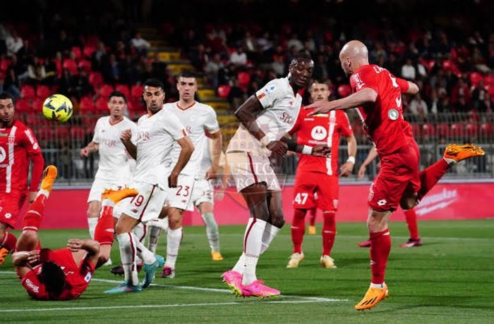 Abraham Non contrasta Caldirola Monza-Roma 03052023