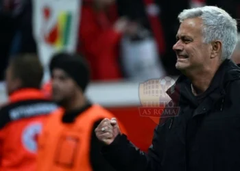 Mourinho Esulta commosso Bayer Leverkusen-Roma 18052023